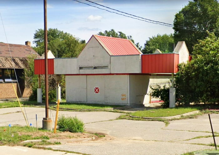 Hot n Now Hamburgers - Grand Rapids - 4050 Plainfield Ave (newer photo)